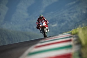 开云官网-马赛淘汰赛惊魂夜，基米希一球定乾坤，日耳曼战车碾过比利时红魔