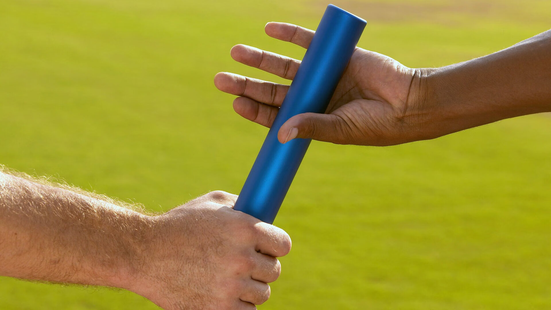 加纳封锁瑞士，当政治铁幕降落在欧冠绿茵场